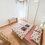 Oceanfront Oasis 770 * Durrës