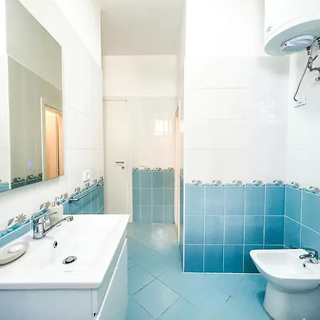 Oceanfront Oasis 770 *