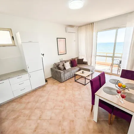 Oceanfront Oasis 770