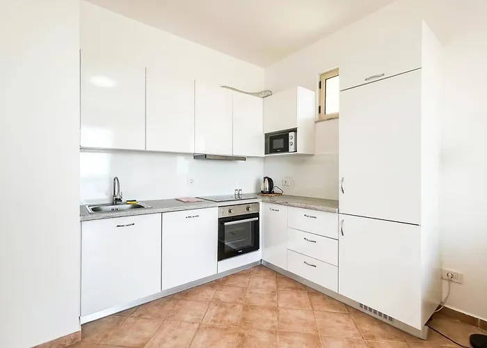 Oceanfront Oasis 770 公寓 Durrës