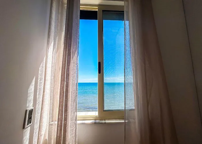 Oceanfront Oasis 770 *