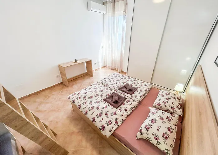 Oceanfront Oasis 770 * Durrës